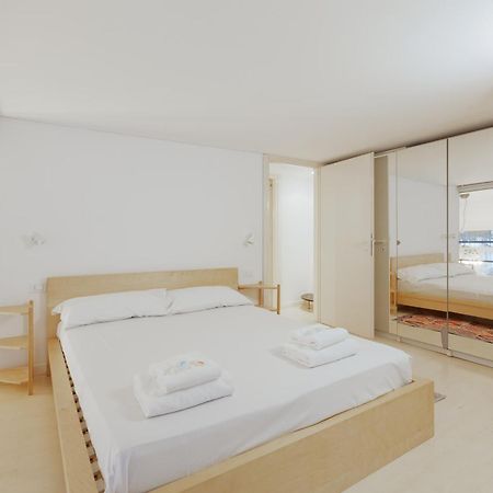 Sant'Agostino - Charming Retreat 210M From M2 Milão Exterior foto